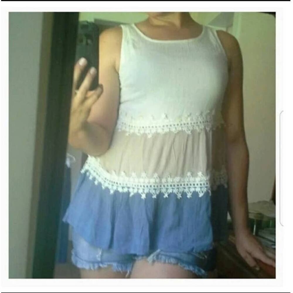 Infinity Raine colorblock crochet trim top blue tan white small